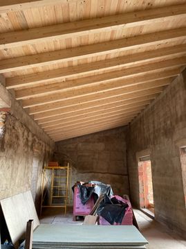Estudio de Arquitectura Félix Cuadrado interior vigas madera